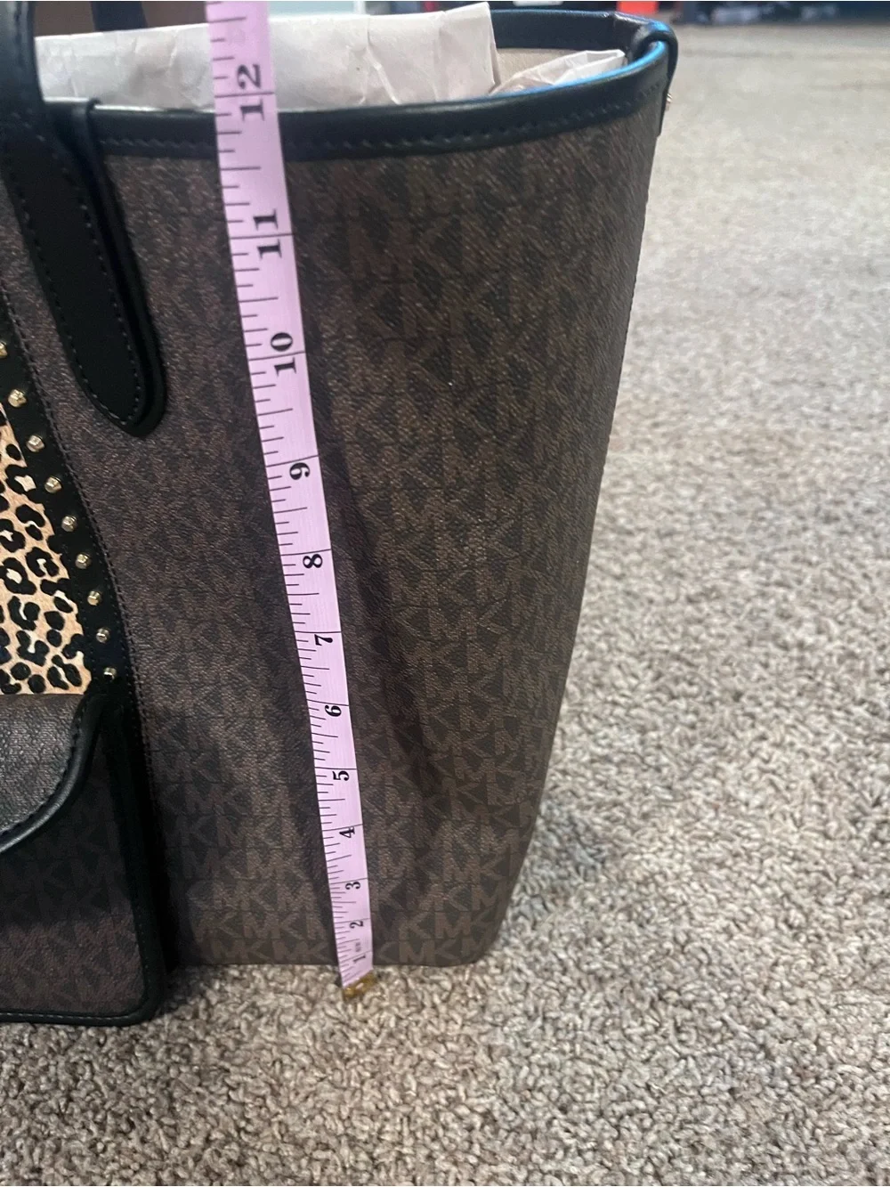 New Michael Kors Large Eliza Media Open Tote Leopard Studded Logo Charm Pouch
